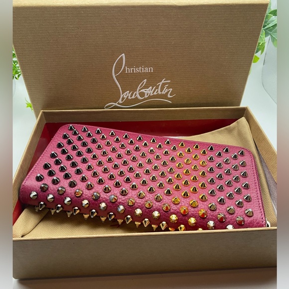 Meet your Posher(s) Ray & Rae - Picture 3 of 16